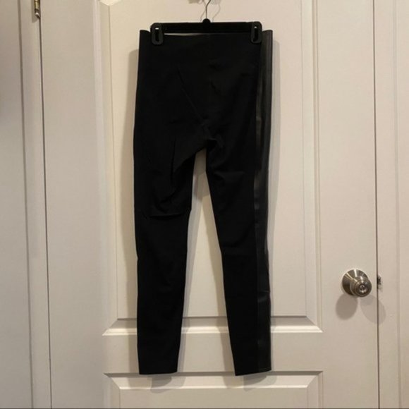 Spanx Glossy Side Stripe Leggings - Picture 7 of 7